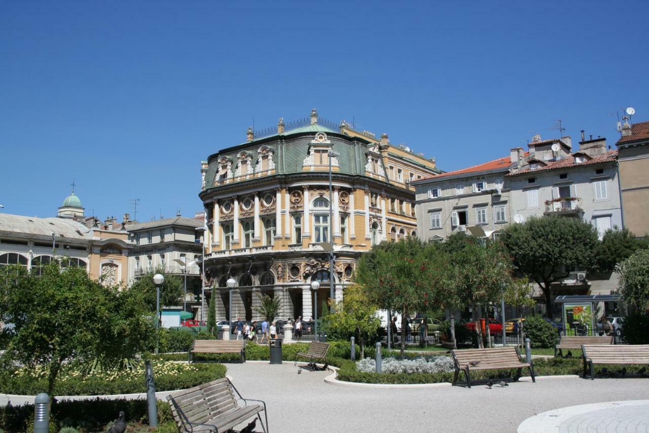 Tia Apartamento Rijeka Exterior foto